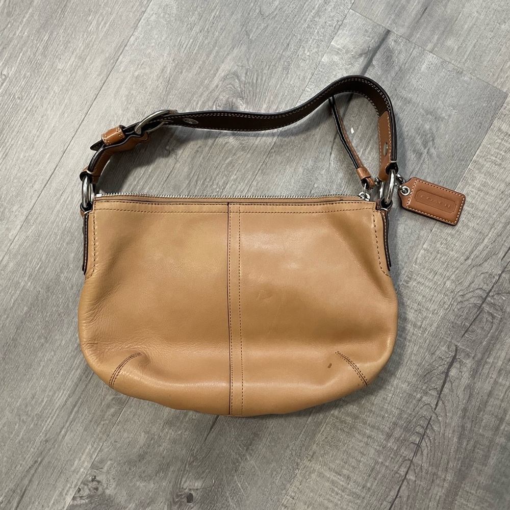 Vintage Coach small hobo leather purse